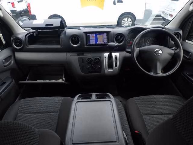 NISSAN NV350 CARAVAN