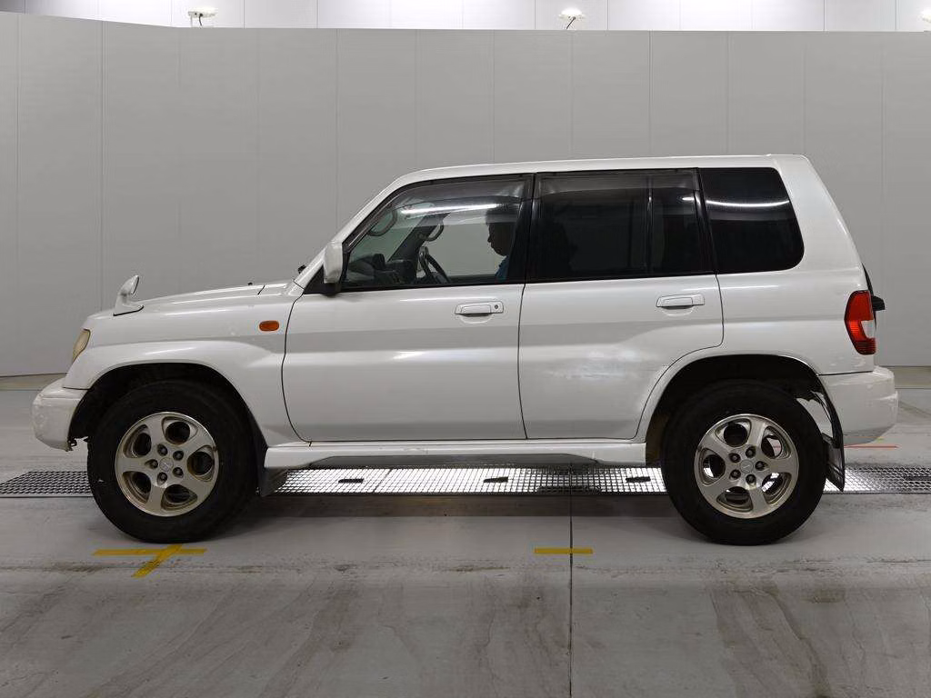 MITSUBISHI PAJERO IO