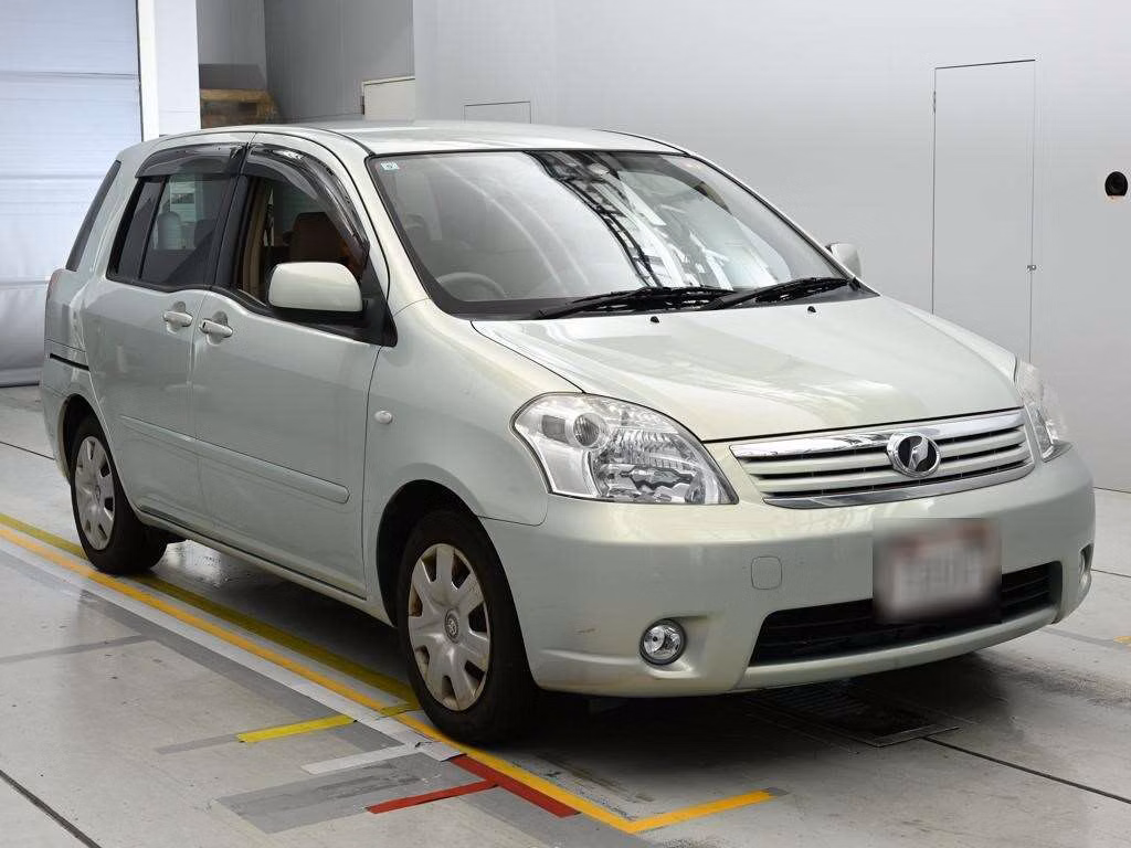TOYOTA RAUM