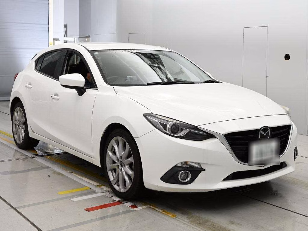 MAZDA AXELA