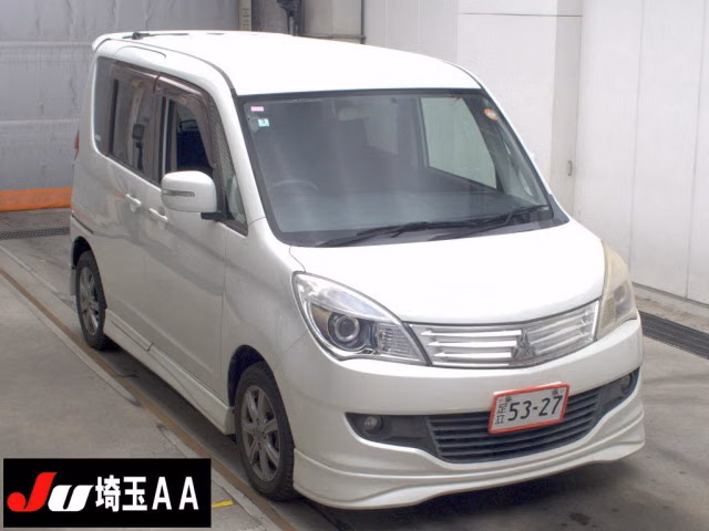MITSUBISHI DELICA D:2