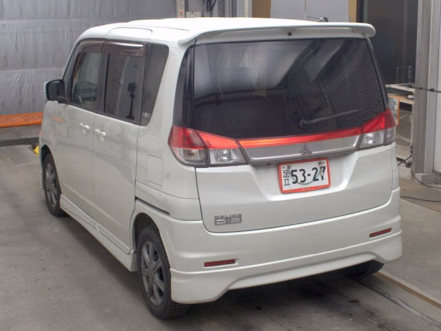 MITSUBISHI DELICA D:2