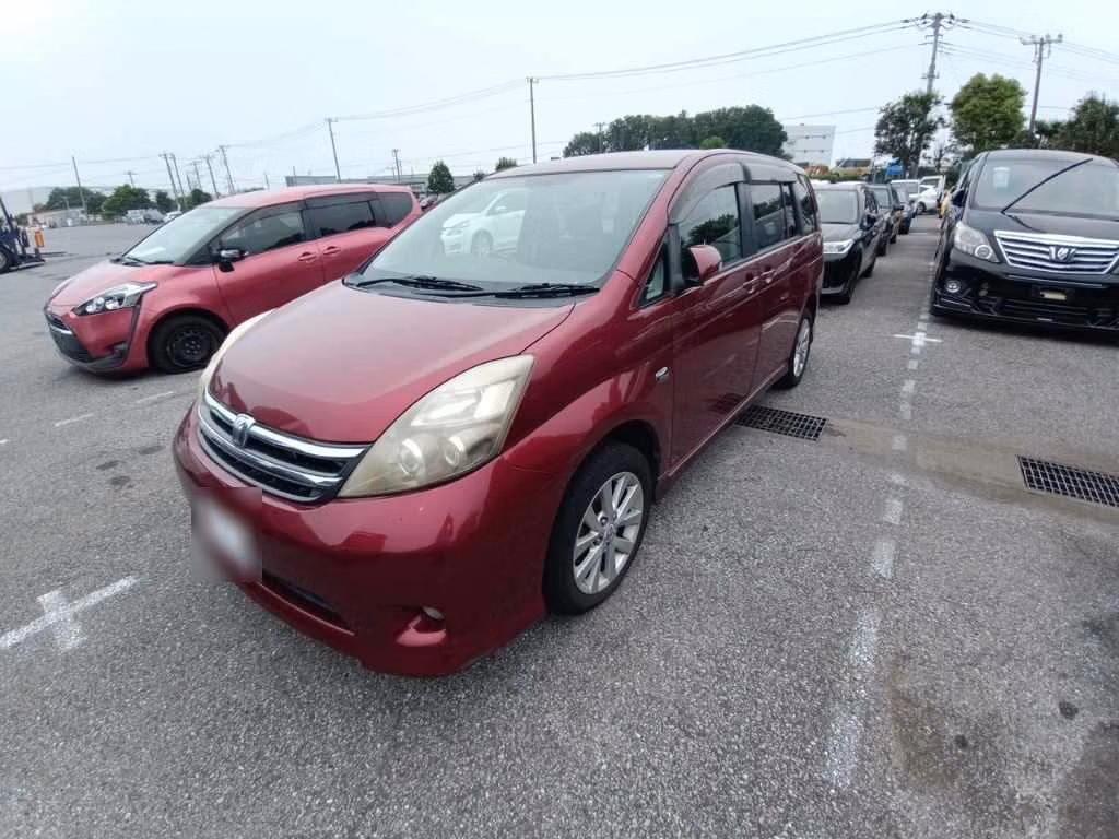 TOYOTA ISIS