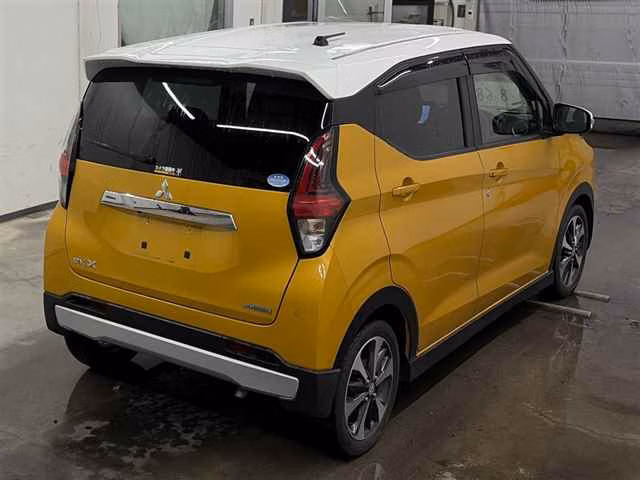 MITSUBISHI EK X