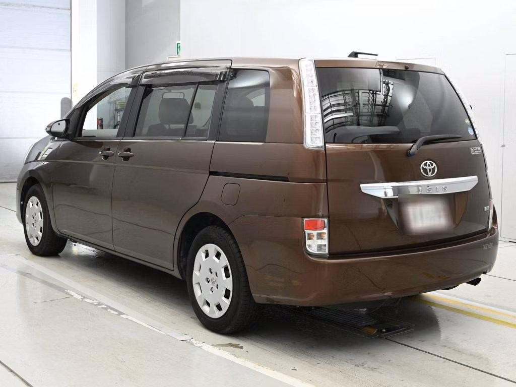 TOYOTA ISIS