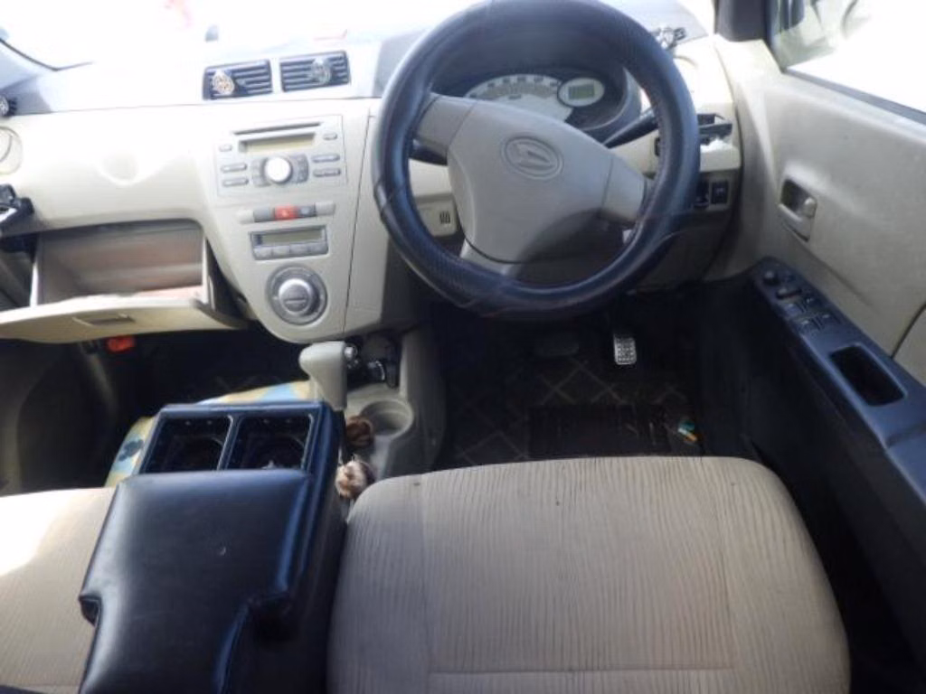 DAIHATSU MIRA