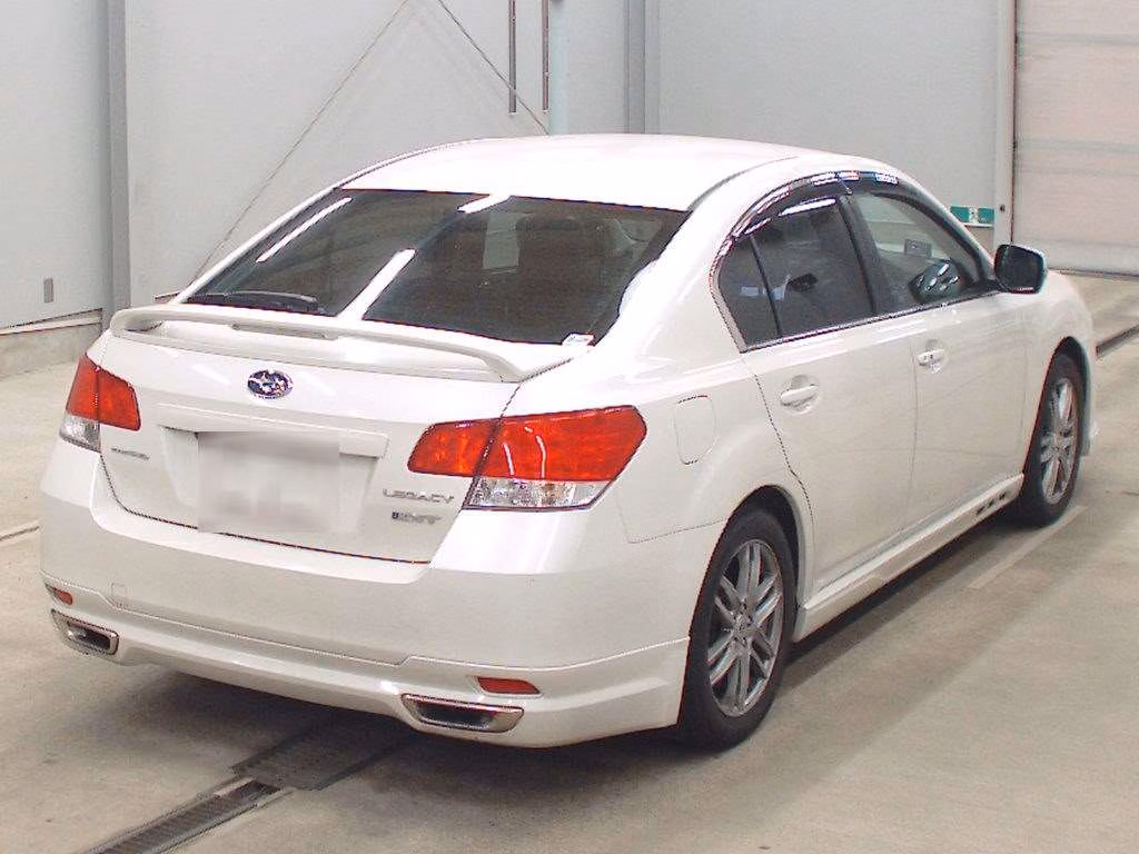 SUBARU LEGACY B4