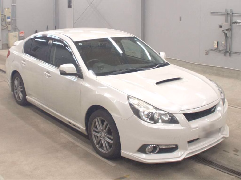 SUBARU LEGACY B4