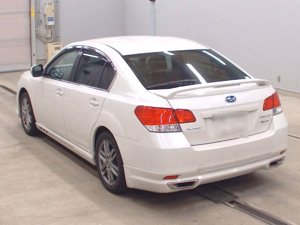 SUBARU LEGACY B4