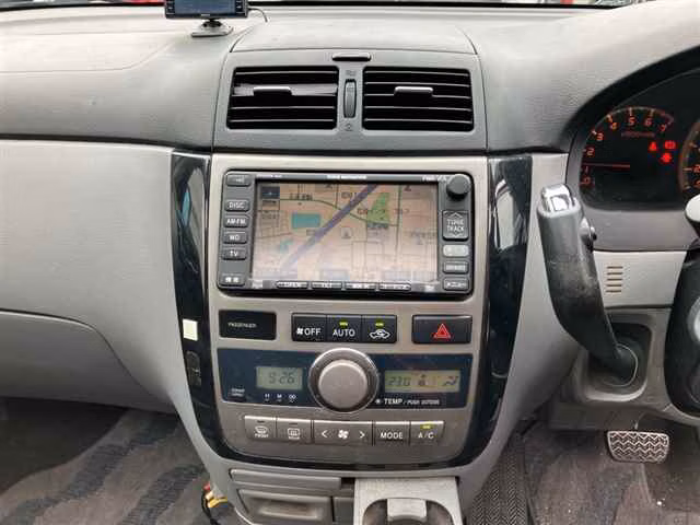 TOYOTA IPSUM