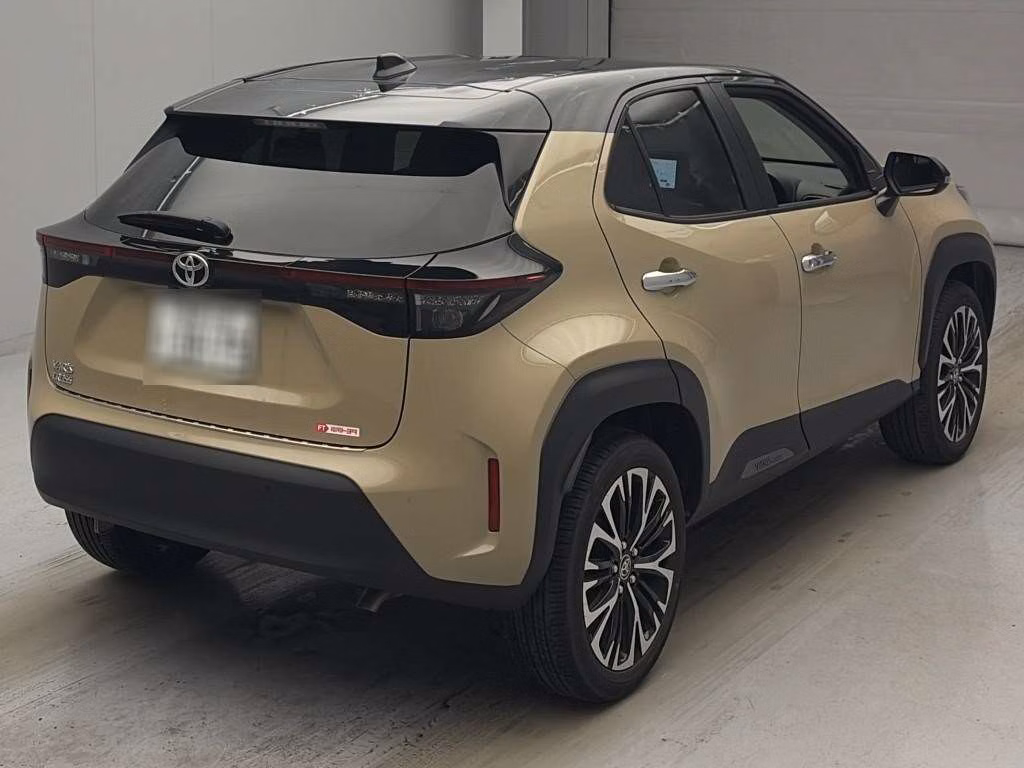 TOYOTA YARIS CROSS