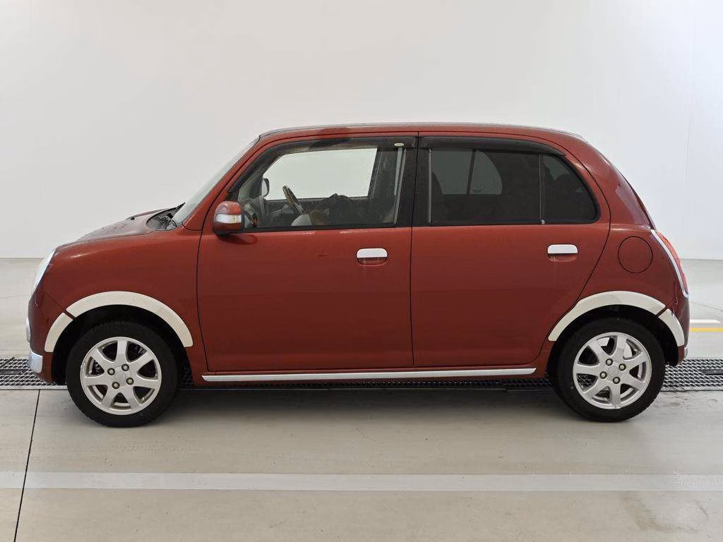DAIHATSU MIRA GINO