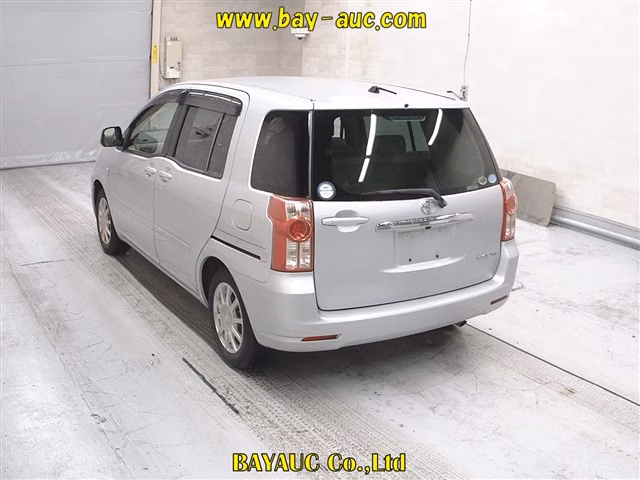 TOYOTA RAUM