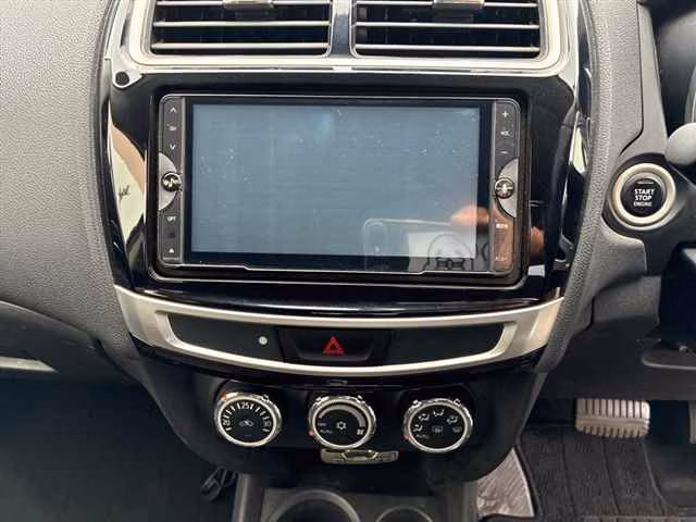 MITSUBISHI RVR