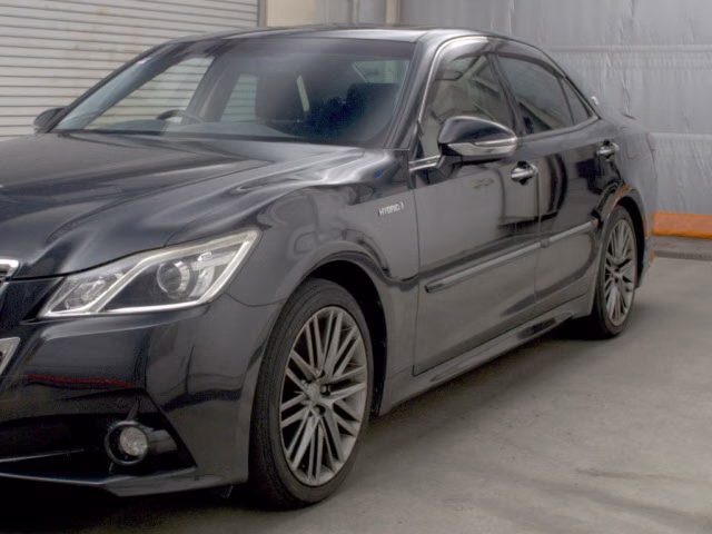 TOYOTA CROWN