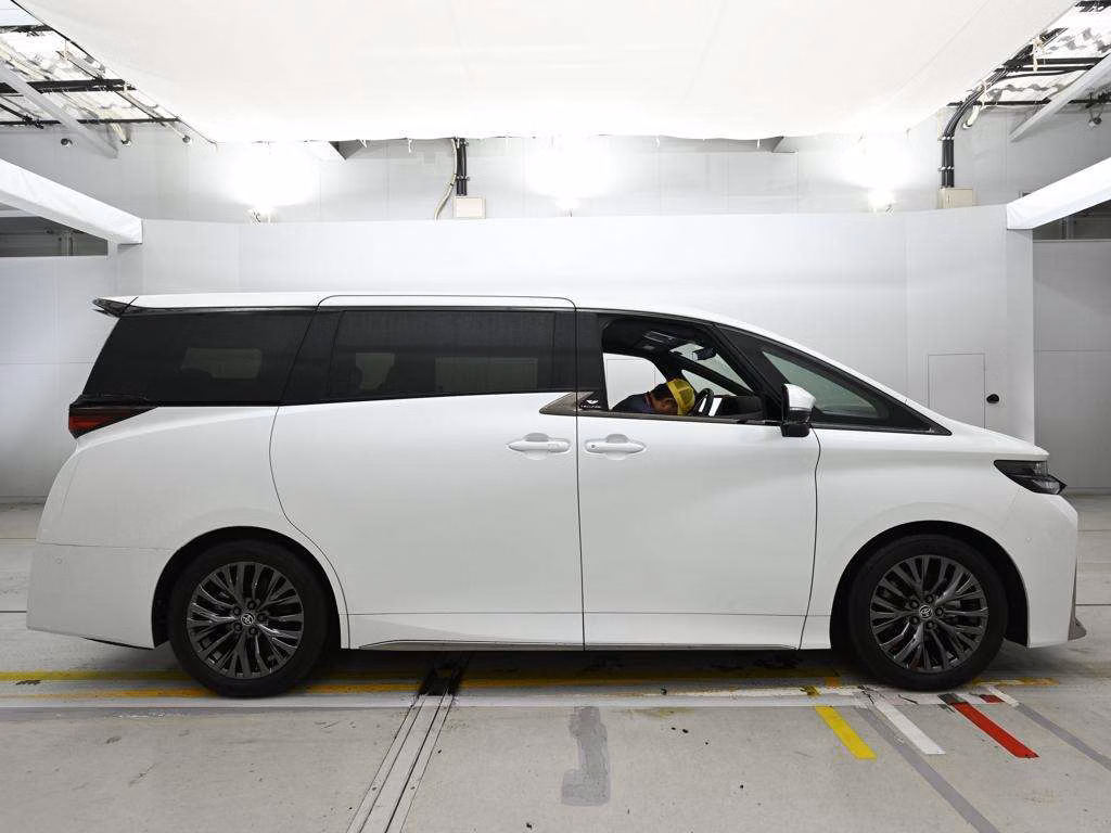 TOYOTA VELLFIRE