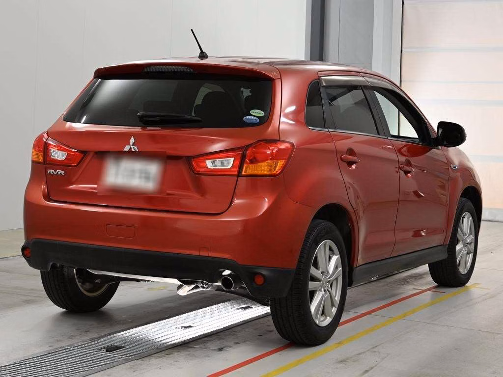 MITSUBISHI RVR