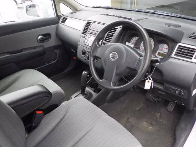 NISSAN TIIDA LATIO