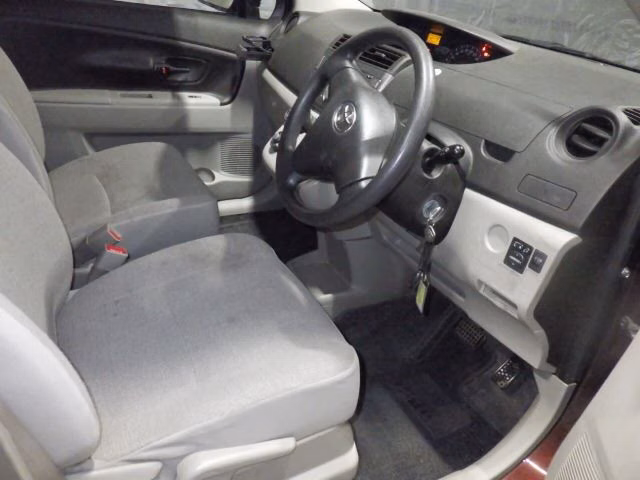 TOYOTA PASSO SETTE