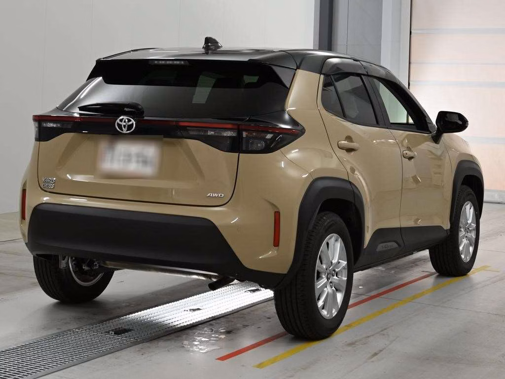TOYOTA YARIS CROSS