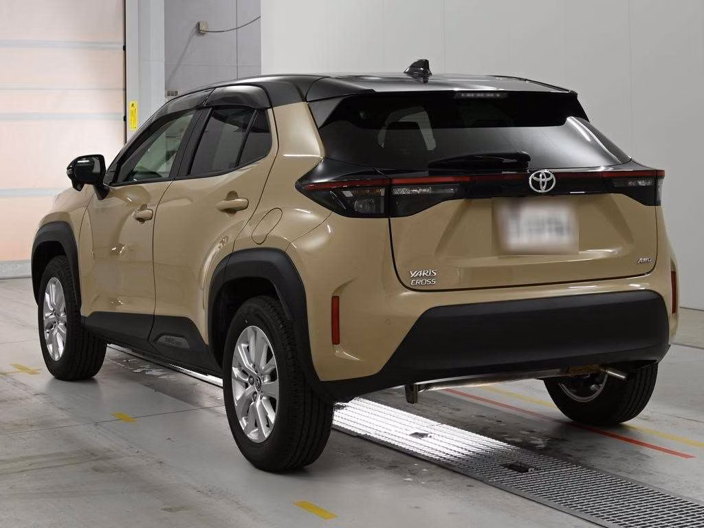 TOYOTA YARIS CROSS