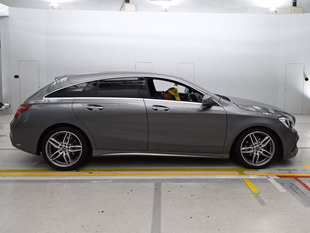 MERCEDES-BENZ CLA-CLASS