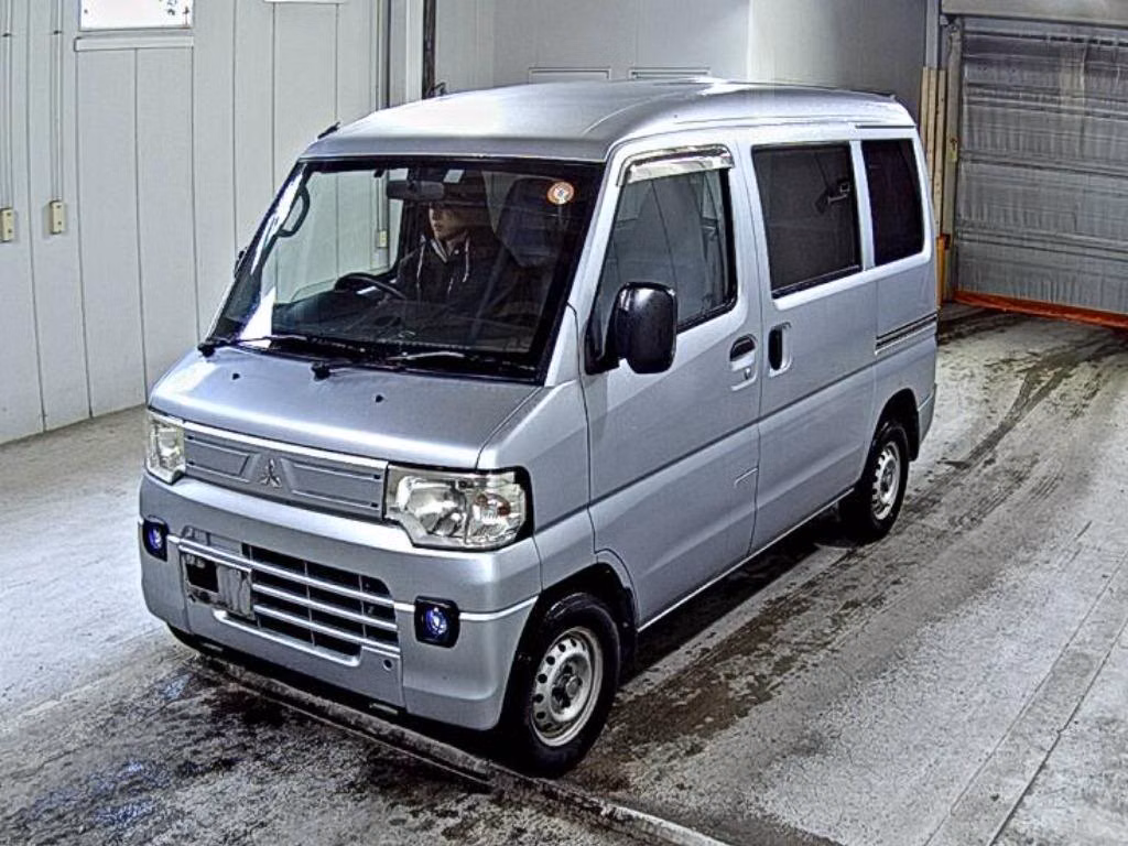 MITSUBISHI MINICAB