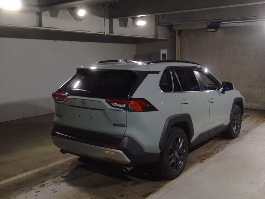 TOYOTA RAV4
