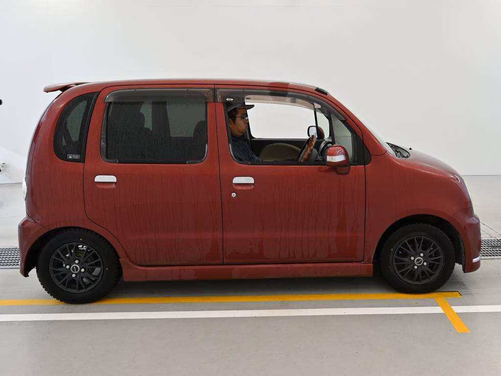 DAIHATSU MOVE LATTE
