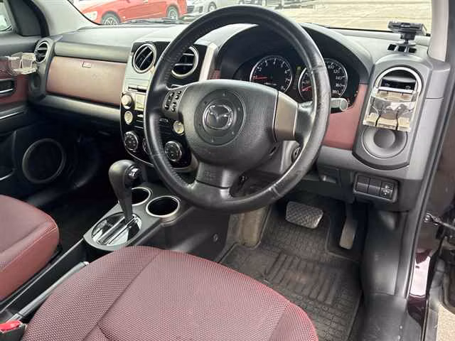 MAZDA VERISA