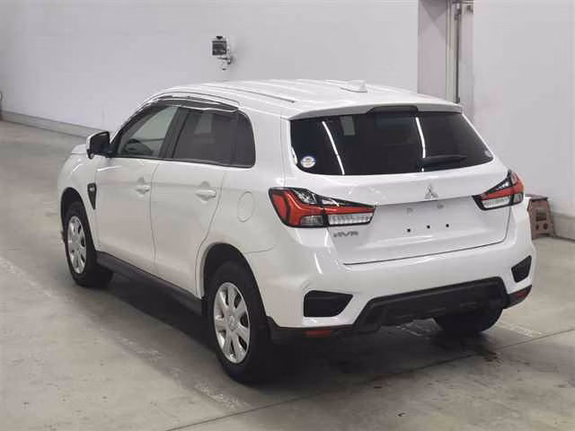 MITSUBISHI RVR