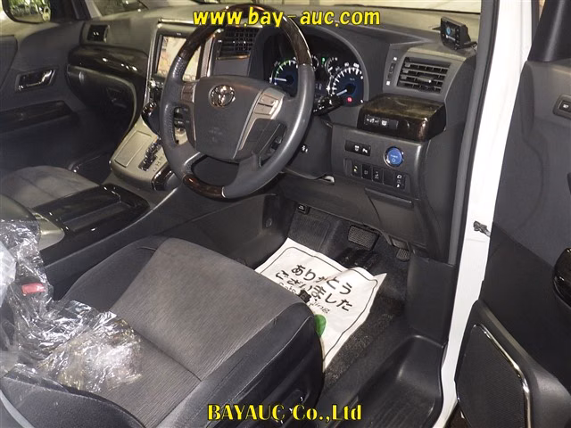 TOYOTA VELLFIRE