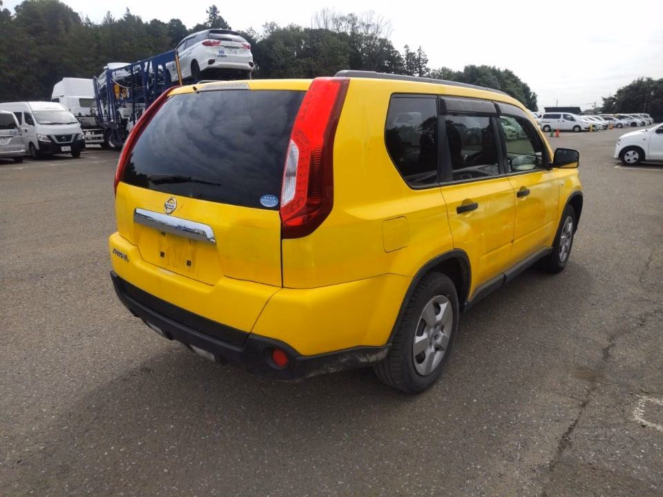 NISSAN X-TRAIL