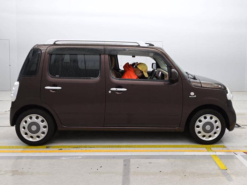 DAIHATSU MIRA COCOA