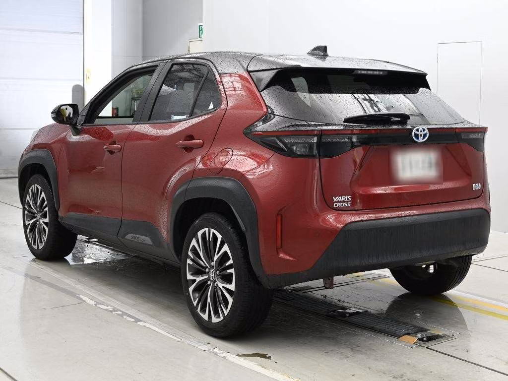 TOYOTA YARIS CROSS