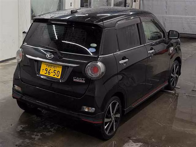 DAIHATSU CAST