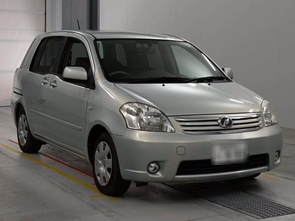 TOYOTA RAUM