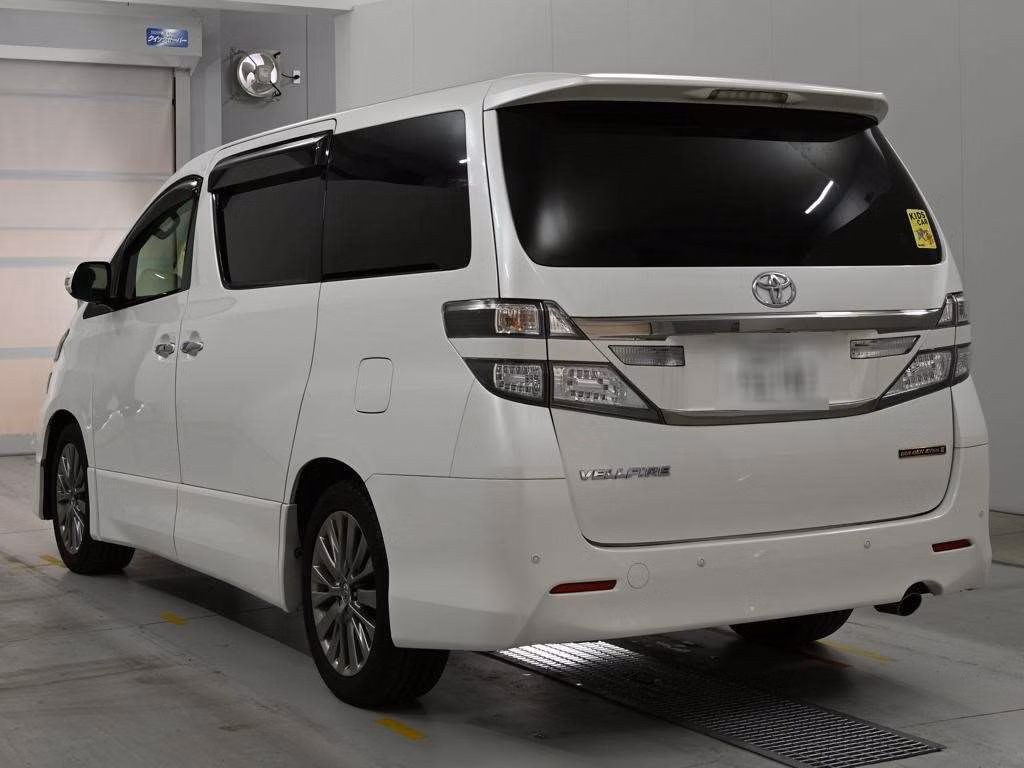 TOYOTA VELLFIRE