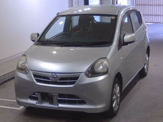 TOYOTA PIXIS EPOCH