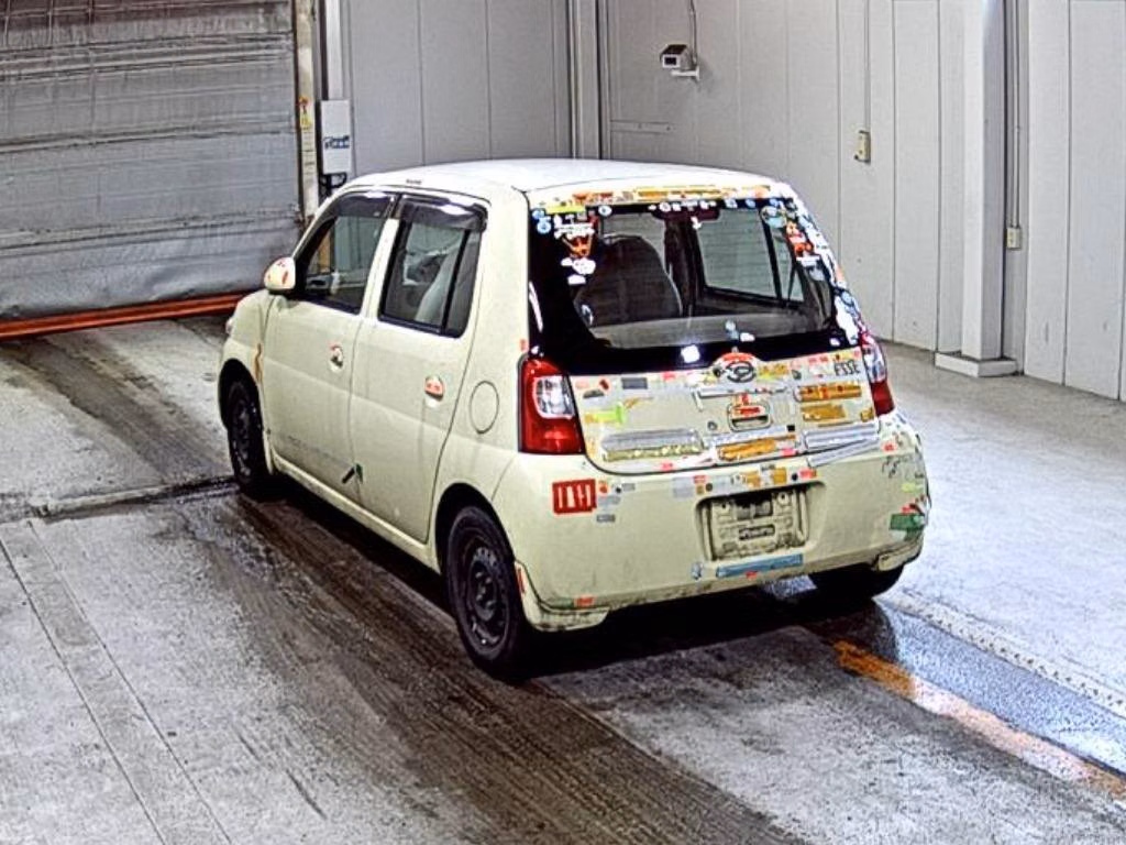 DAIHATSU ESSE
