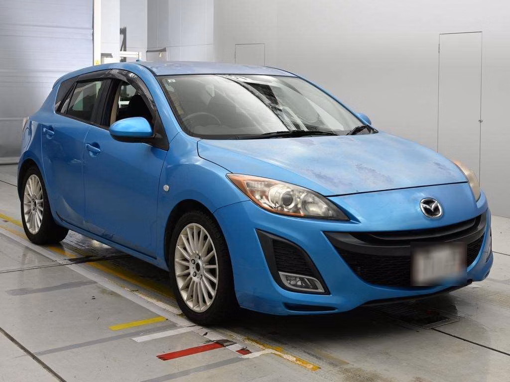 MAZDA AXELA