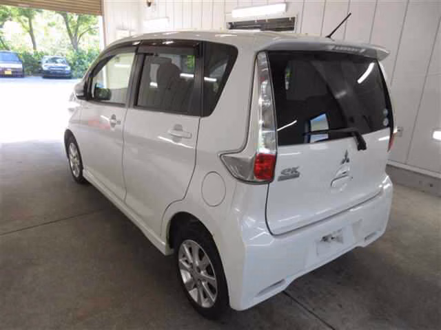 MITSUBISHI EK CUSTOM