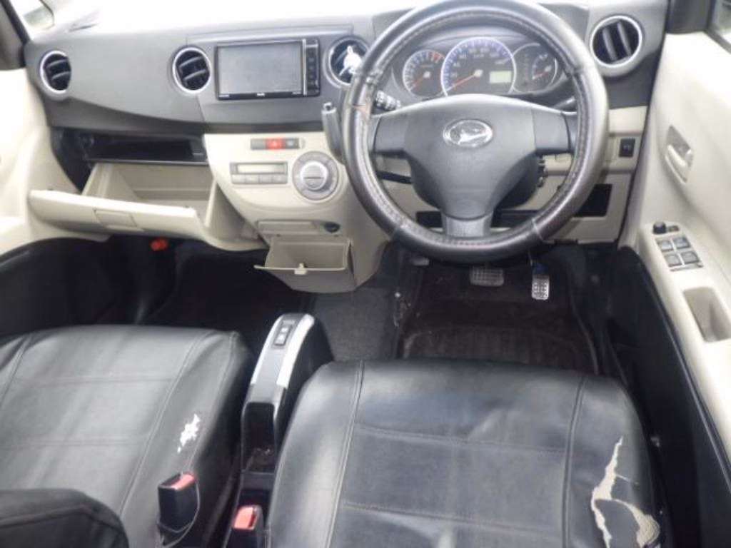 DAIHATSU TANTO EXE