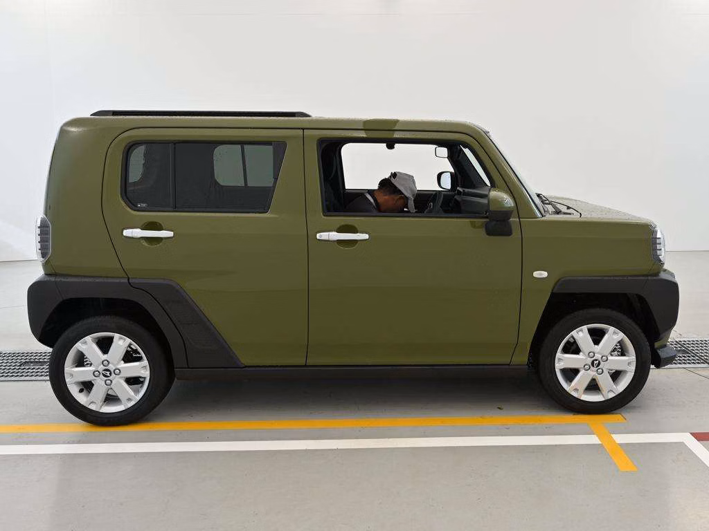 DAIHATSU TAFT