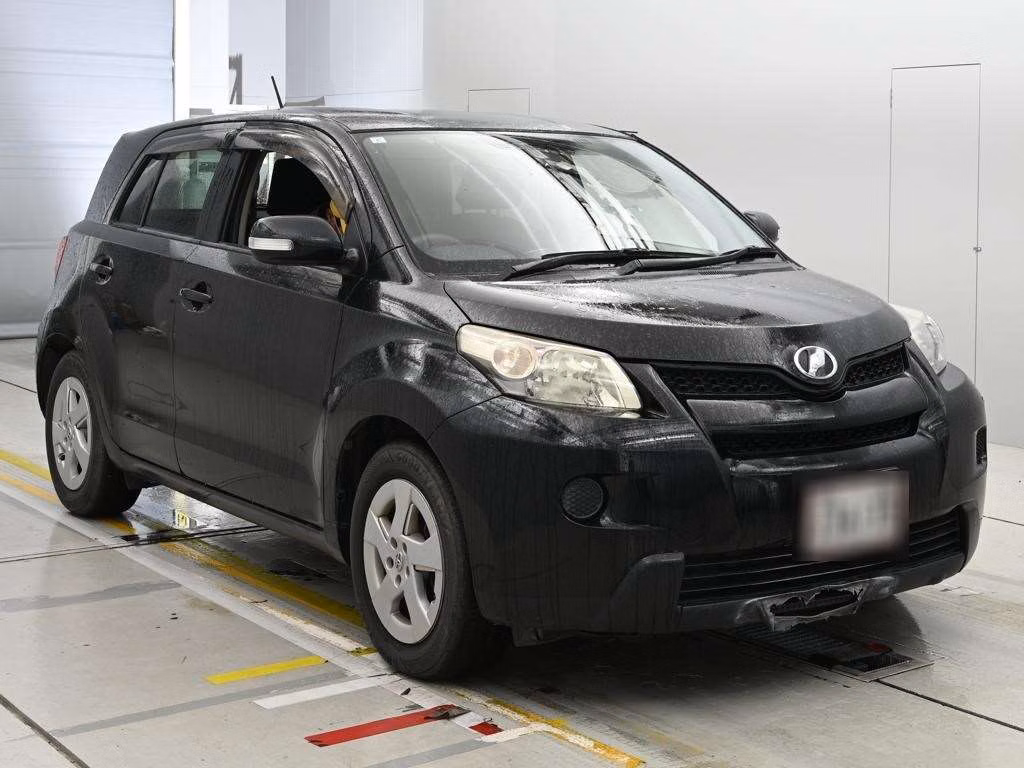 TOYOTA IST