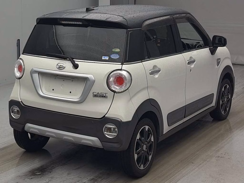 DAIHATSU CAST