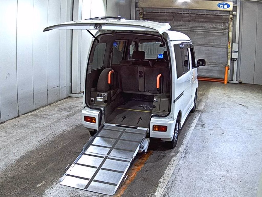 DAIHATSU ATRAI