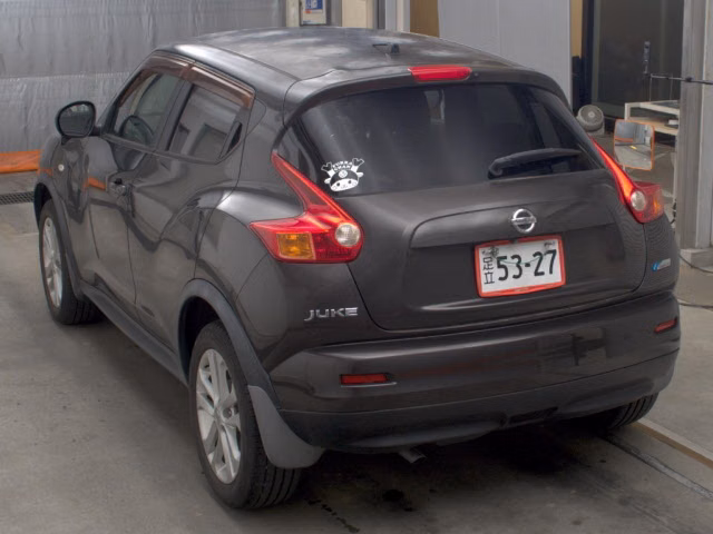 NISSAN JUKE