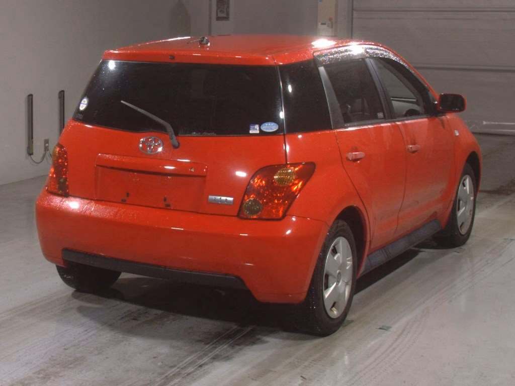 TOYOTA IST