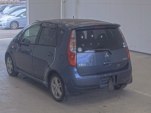 MITSUBISHI COLT